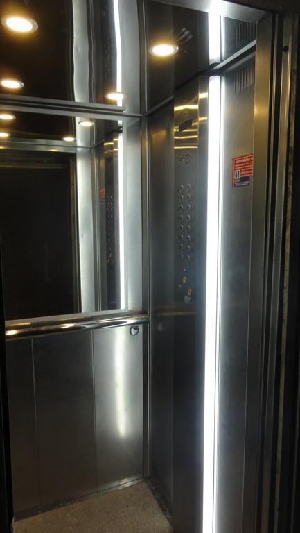 Apartment On Klochkovskaya 152A ハルキウ エクステリア 写真